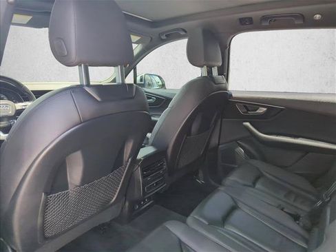 Used 2021 Audi Q7 3.0T Premium Plus w/ Premium Plus Package AWD/4WD image 15