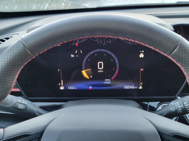 Used 2025 Chevrolet Trax RS w/ Driver Confidence Package FWD image 17