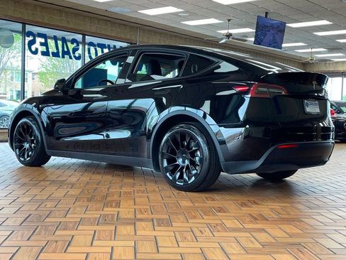 Used 2023 Tesla Model Y Long Range AWD/4WD image 6