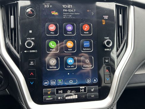 Used 2023 Subaru Outback Premium image 12