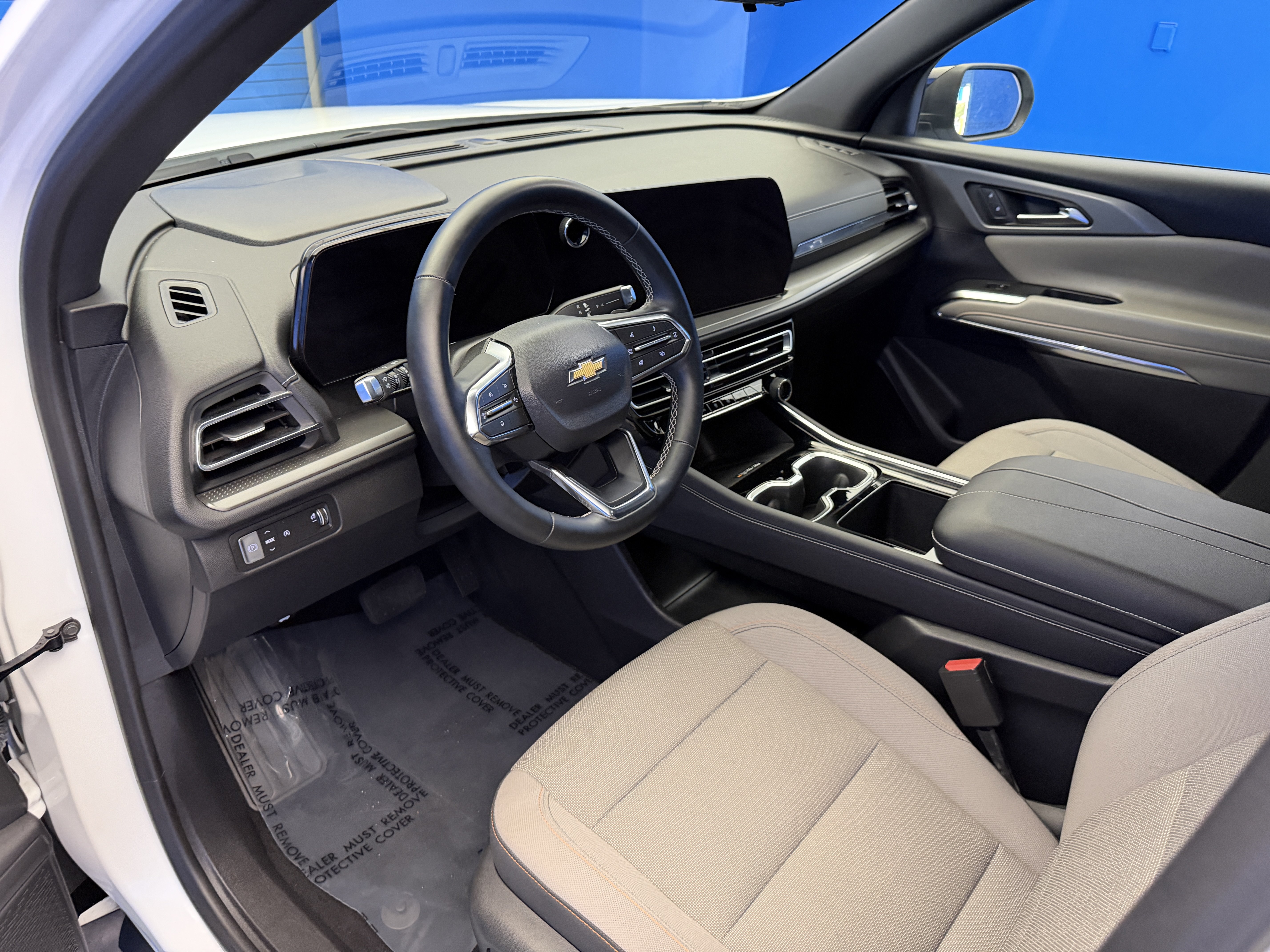 Used 2026 Chevrolet Traverse LT w/ Driver Confidence Package FWD image 11
