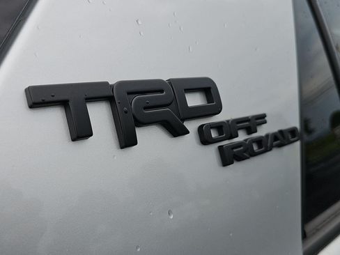 Used 2024 Toyota 4Runner TRD Off-Road Premium w/ Off Road Premium Plus Package AWD/4WD image 30