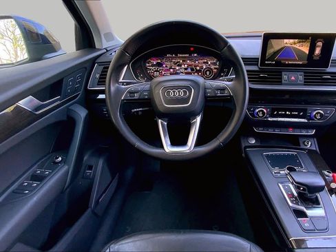 Used 2018 Audi Q5 2.0T Premium Plus w/ Premium Plus Package AWD/4WD image 6