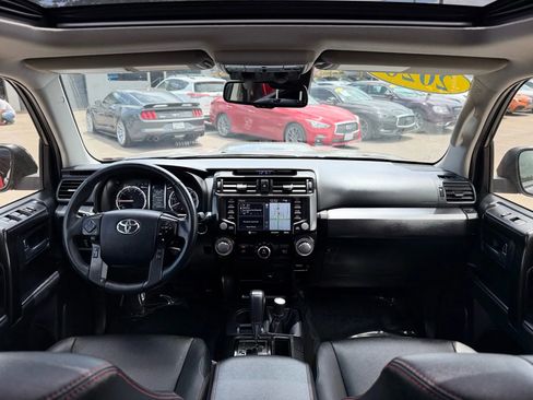 Used 2020 Toyota 4Runner Venture image 25