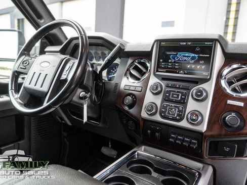 Used 2016 Ford F250 Lariat w/ Lariat Ultimate Package AWD/4WD image 22