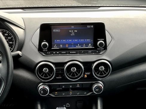 Used 2023 Nissan Sentra S image 6