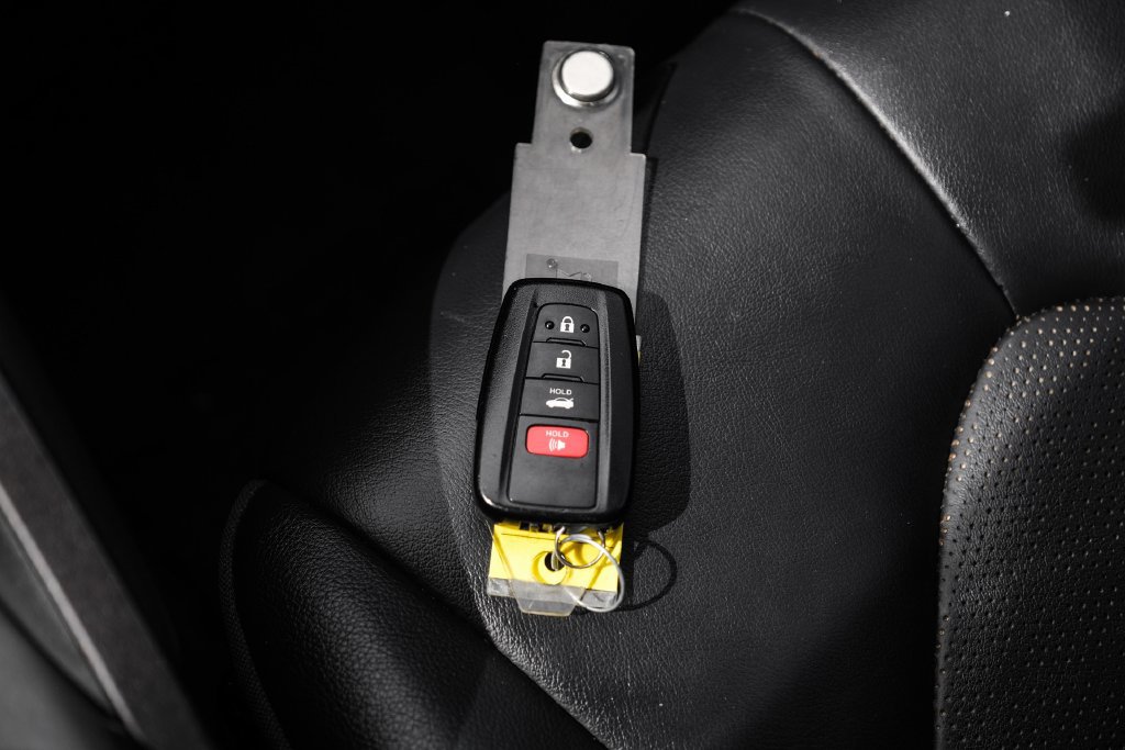 Used 2022 Toyota Camry XSE FWD image 64