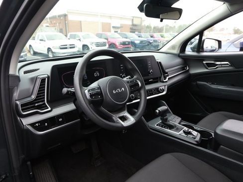 Used 2024 Kia Sportage LX image 24