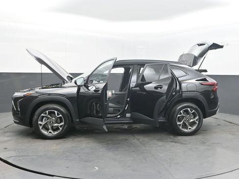 New 2026 Chevrolet Trax LT w/ Driver Confidence Package FWD image 39