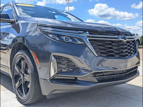 Used 2022 Chevrolet Equinox Premier AWD/4WD image 12