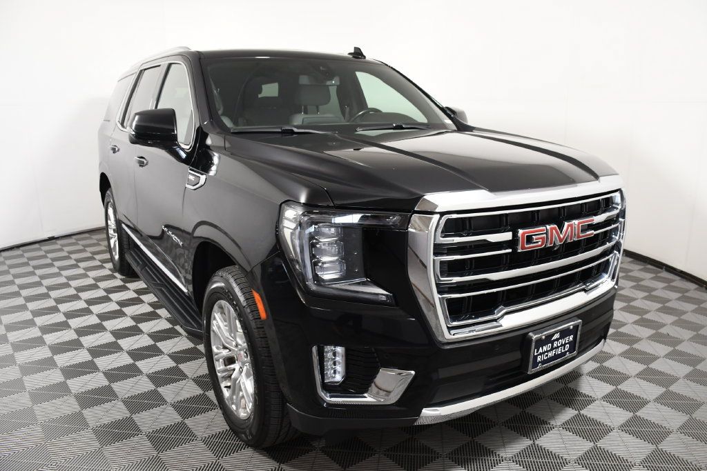 Used 2021 GMC Yukon SLT w/ SLT Premium Package AWD/4WD image 9