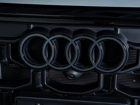 Used 2024 Audi Q8 Premium Plus w/ Premium Plus Package image 15