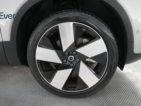 Used 2023 Volvo C40 P8 Recharge Ultimate AWD/4WD image 19