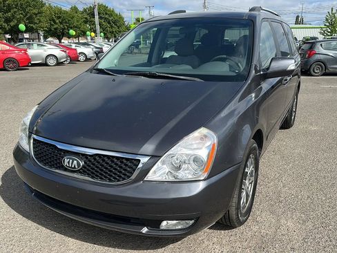 Used 2014 Kia Sedona LX w/ Power Package image 8