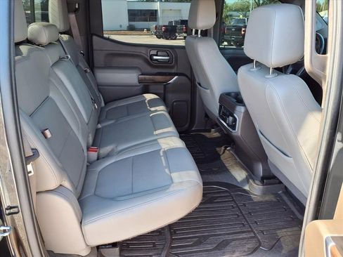 Used 2019 GMC Sierra 1500 SLT image 17