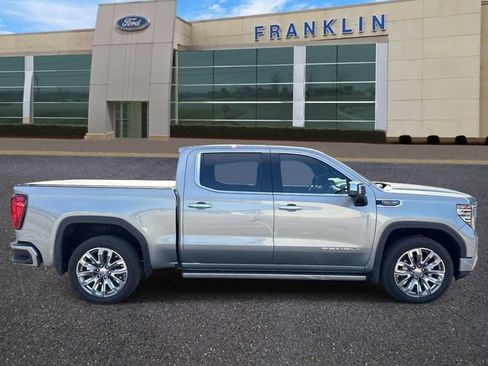 Used 2026 GMC Sierra 1500 Denali w/ Denali Reserve Package AWD/4WD image 8