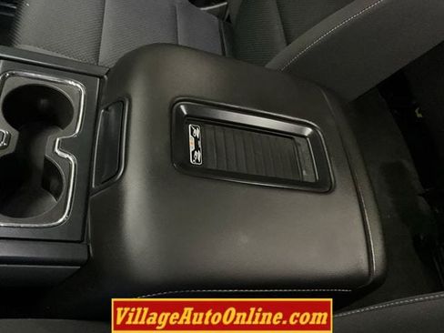 Used 2017 Chevrolet Silverado 1500 LT w/ Midnight Edition AWD/4WD image 21