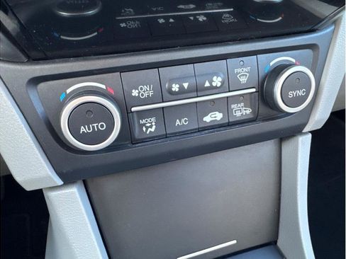 Used 2017 Acura ILX image 26