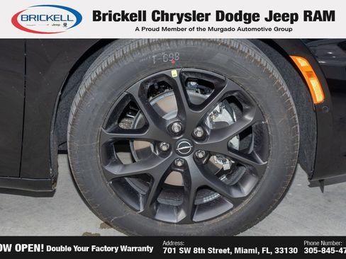 New 2026 Chrysler Pacifica Limited FWD image 41