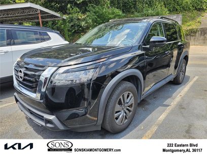 Used 2024 Nissan Pathfinder SV