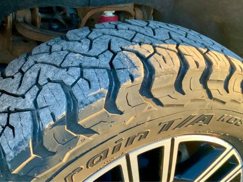 Used 2022 GMC Sierra 3500 AT4 w/ AT4 Premium Plus Package image 20