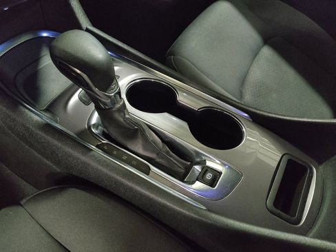 Used 2022 Chevrolet Malibu LT FWD image 26