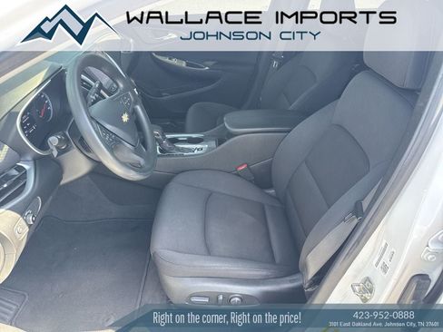 Used 2023 Chevrolet Malibu LT w/ Driver Confidence Package FWD image 14