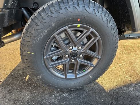 New 2026 Jeep Wrangler Unlimited Sport AWD/4WD image 15