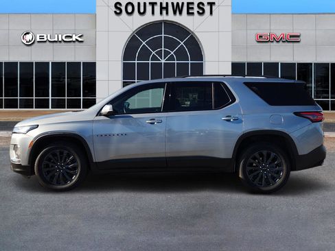 Used 2023 Chevrolet Traverse RS w/ LPO, Floor Liner Package image 3