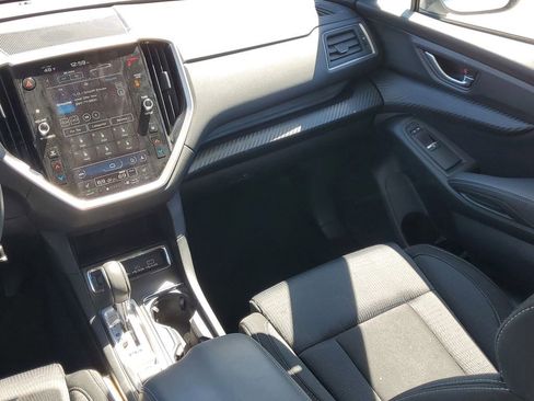 Used 2023 Subaru Ascent Premium AWD/4WD image 17
