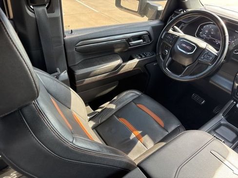 Used 2024 GMC Sierra 2500 AT4 w/ AT4 Premium Plus Package AWD/4WD image 16