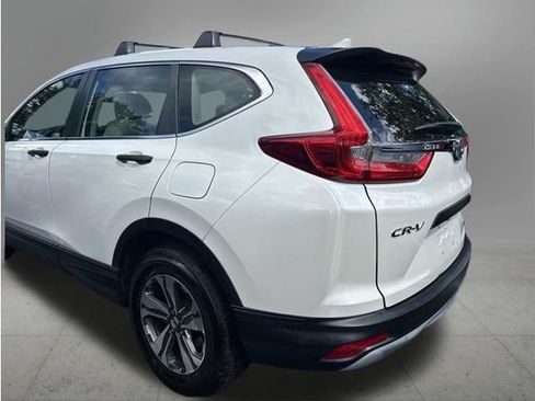 Used 2018 Honda CR-V LX image 9