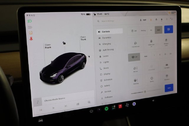 Used 2020 Tesla Model 3 Standard Range Plus RWD image 30