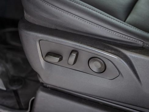 Used 2024 Chevrolet Silverado 2500 LTZ AWD/4WD image 40