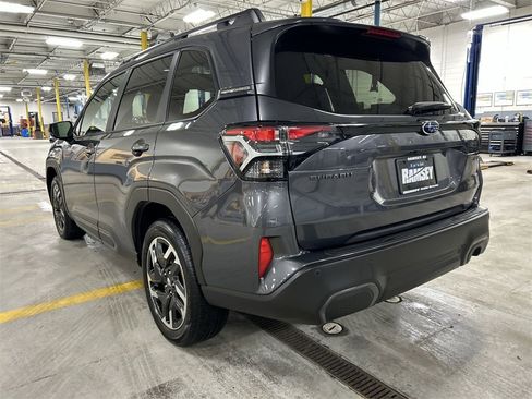 Certified 2025 Subaru Forester Limited w/ Popular Package image 6
