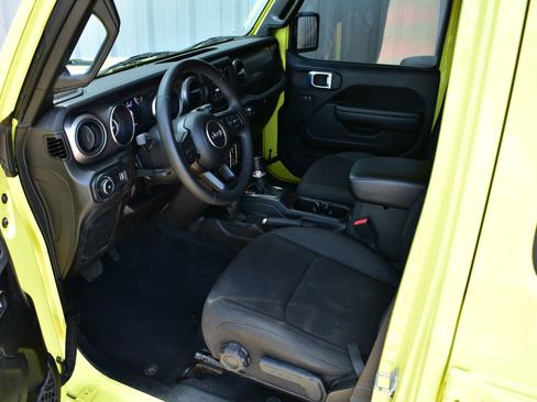 Used 2023 Jeep Wrangler Unlimited Sport AWD/4WD image 17