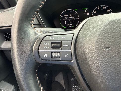Used 2025 Honda CR-V Sport image 14