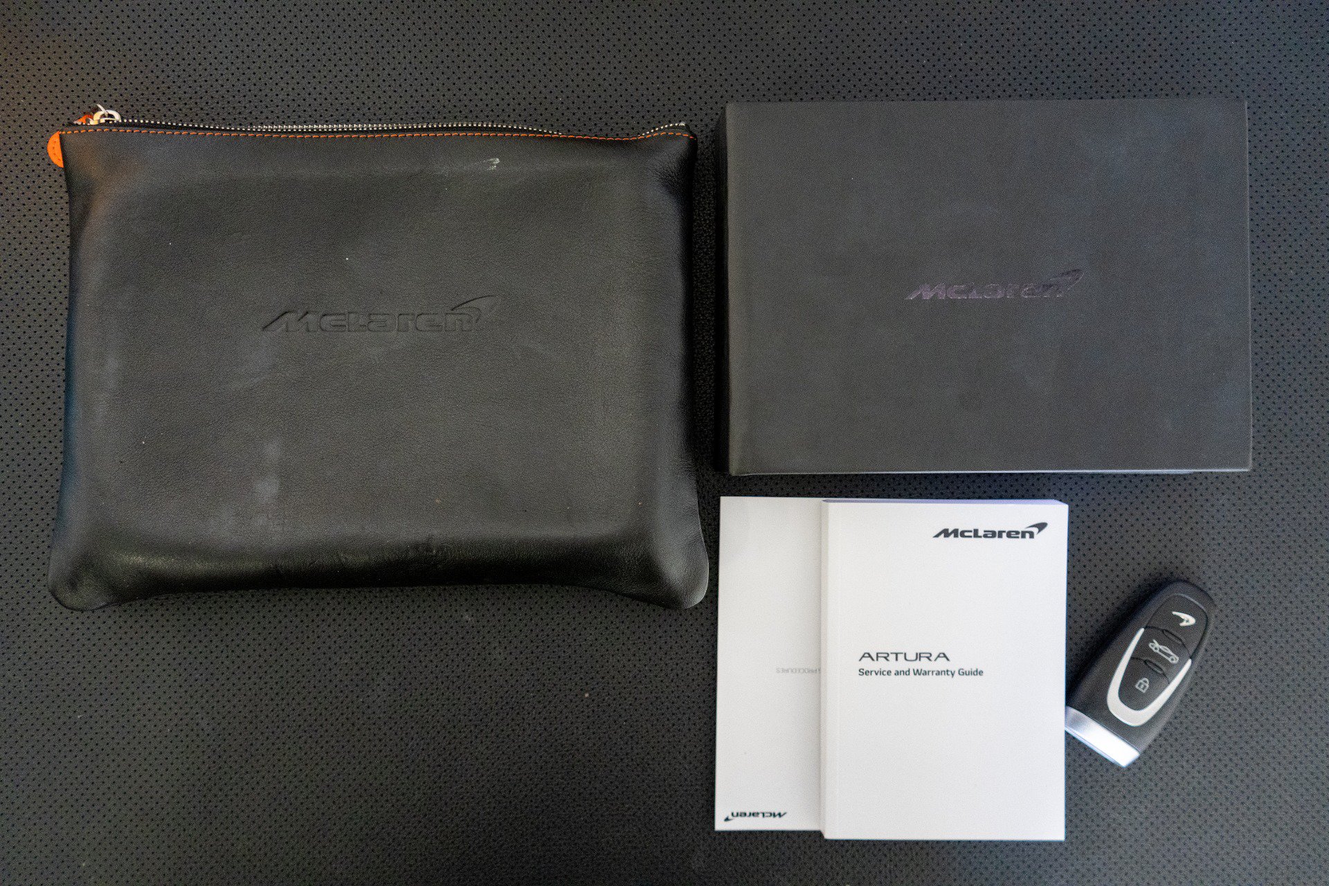Used 2023 McLaren Artura RWD image 19