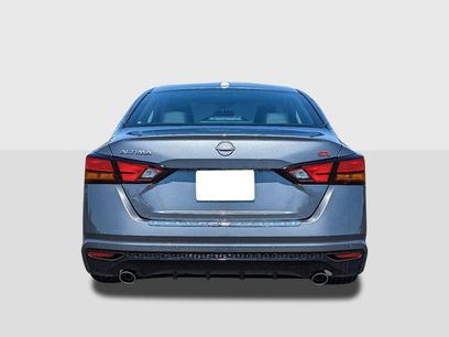 New 2025 Nissan Altima 2.5 SR w/ SR Premium Package