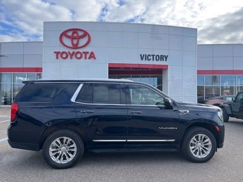 Used 2024 GMC Yukon SLT image 10