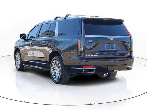 Certified 2024 Cadillac Escalade ESV Premium Luxury image 4