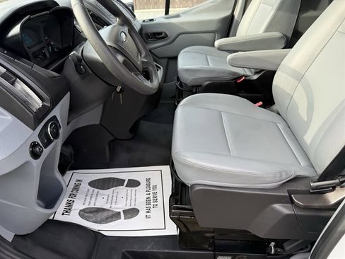 Used 2018 Ford Transit 150 XL image 48