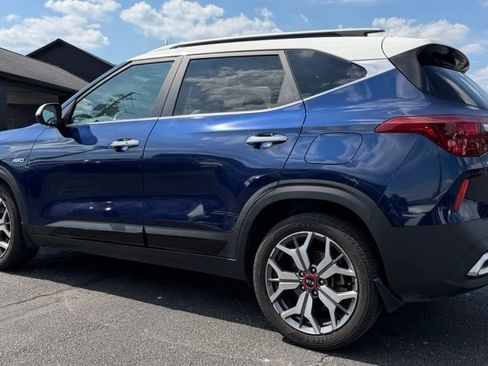 Used 2021 Kia Seltos SX AWD/4WD image 4