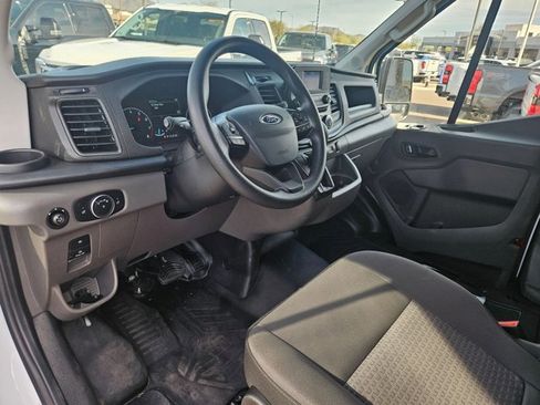 Used 2024 Ford Transit 250 148 Medium Roof image 10