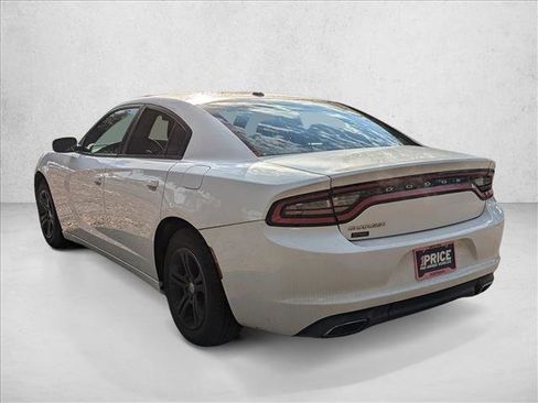 Used 2015 Dodge Charger SE image 7