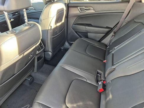 New 2026 Kia Sportage EX image 12