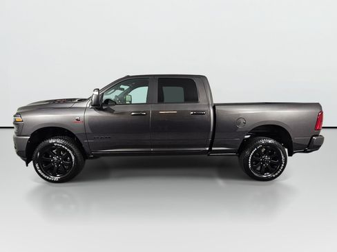 New 2026 RAM 2500 Laramie w/ Night Edition AWD/4WD image 8