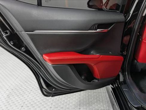 Used 2022 Toyota Camry XSE image 16