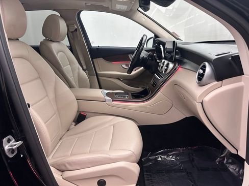 Used 2022 Mercedes-Benz GLC 300 GLC 300 image 17