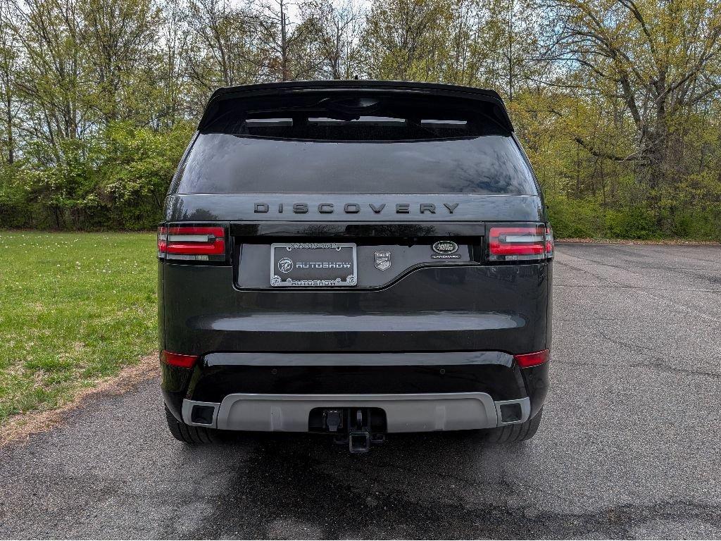 Used 2020 Land Rover Discovery Landmark AWD/4WD image 6